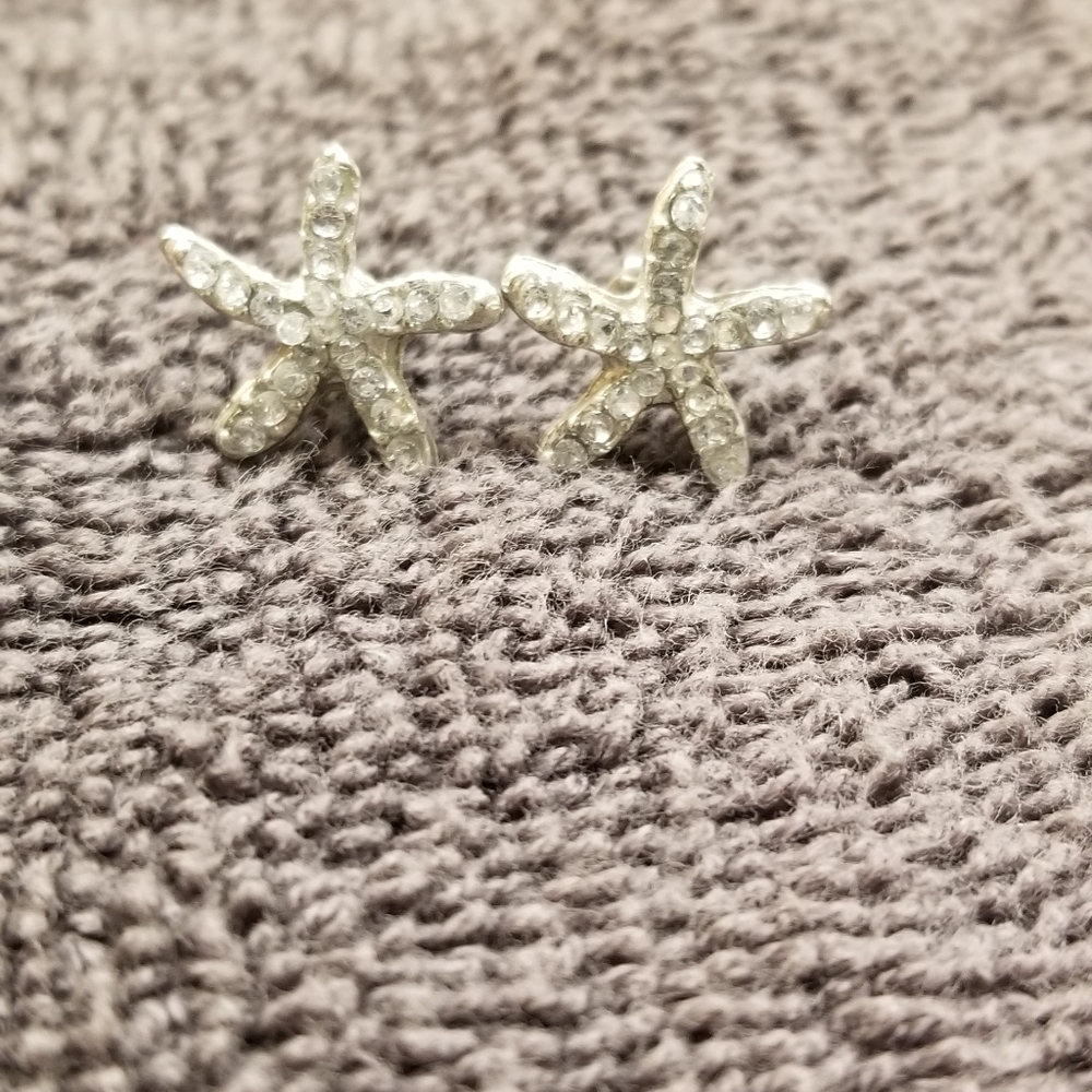 Silver starfish earrings